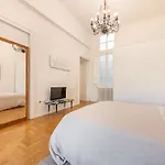 Sardinia Design בית הארחה
