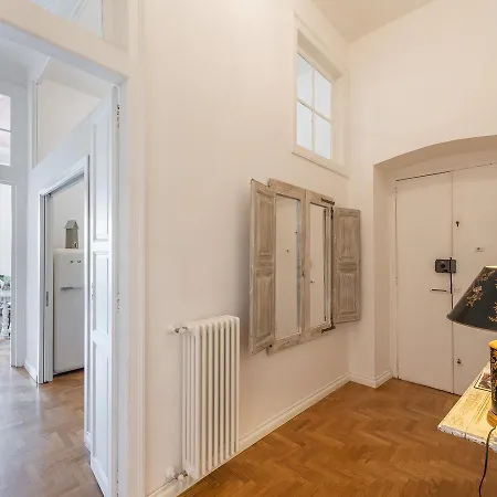 Sardinia Design 3* 칼리아리